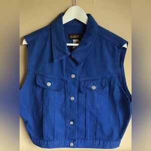 TEAM TACTICS VTG Cropped Denim button front vest.